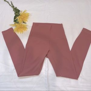 Wunder Train High-Rise Tight 25"